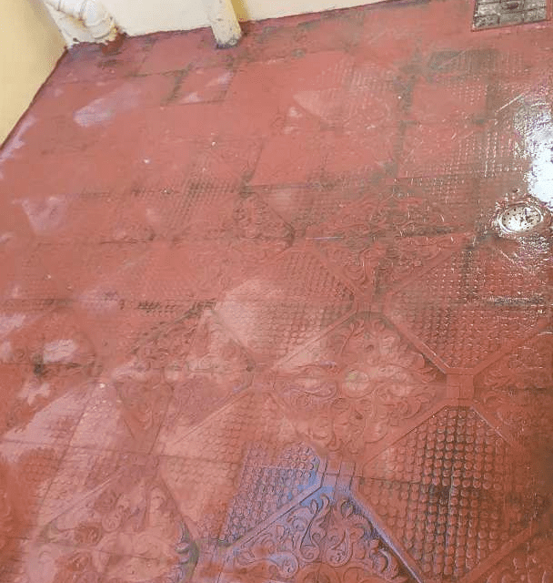 Single room for rent for girls in Bilaspur with attached washroom and kitchen near Bahatarai Cricket Stadium in gated society