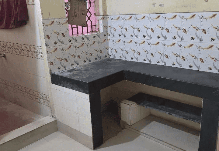 1BHK semi furnished flat for rent in Kashyap Colony Gali No 4 near Deepak Kirana Store 600 sqft apartment