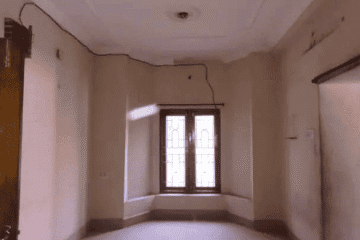 2 BHK flat for rent in Mangla with 1200 sqft area, North-East facing unfurnished apartment with 2 bathrooms and car parking in prime location