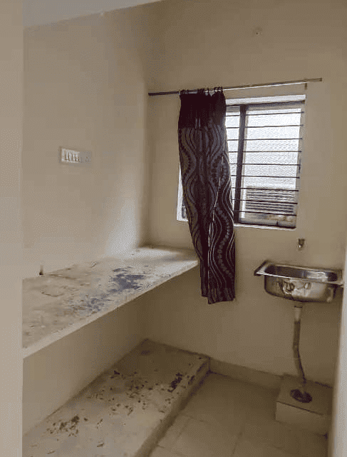 1 BHK furnished independent house for rent with 500 sqft area, fully furnished builder floor with 1 bathroom suitable for bachelors