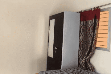 1 BHK furnished independent house for rent with 500 sqft area, fully furnished builder floor with 1 bathroom suitable for bachelors