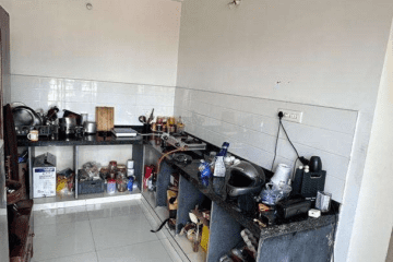 Room for rent in 2 BHK furnished flat for bachelors sharing, independent room available with parking in apartment