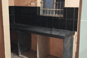 2 BHK unfurnished ground floor house for rent in Shivam Homes Sarkanda Bilaspur safe colony near Dreamland School Arvind Nagar west facing