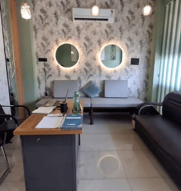 1500 sq ft furnished commercial space for rent in Smriti Nagar Bhilai with digital classroom, reception area, 2 washrooms, parking, electricity, and water supply suitable for coaching classes, training centers, seminars, workshops, and professional meetings