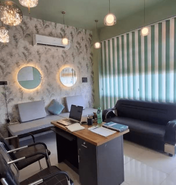 1500 sq ft furnished commercial space for rent in Smriti Nagar Bhilai with digital classroom, reception area, 2 washrooms, parking, electricity, and water supply suitable for coaching classes, training centers, seminars, workshops, and professional meetings