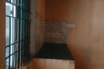 Affordable 1 BHK room for rent in Ram Nagar Bhilai with attached bathroom, 500 sq ft unfurnished accommodation ideal for bachelors, students, and working professionals.