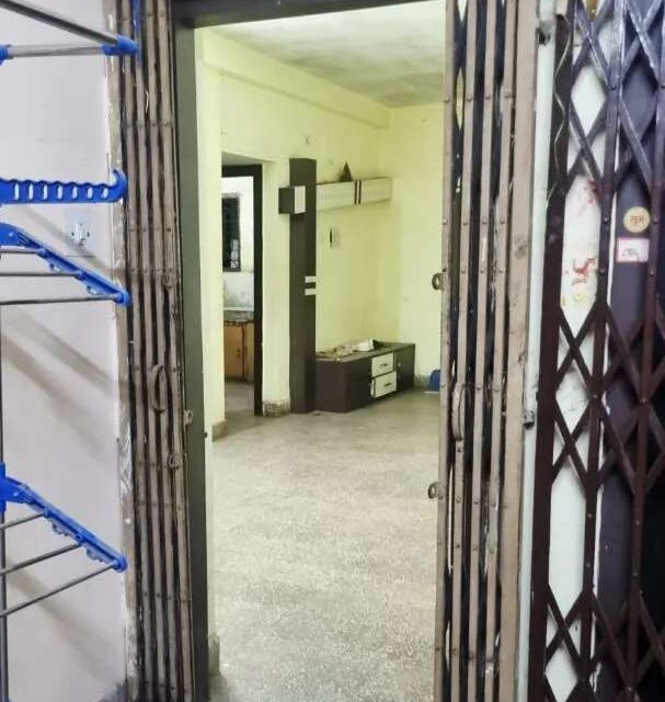 Single room for female flatmate in VIP Colony Geetanjali Nagar Bilaspur with attached balcony private bathroom shared kitchen and hall in semi-furnished 2BHK apartment