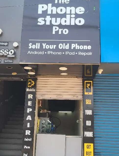 160 sq ft commercial shop for rent in Samta Colony Raipur suitable for cafe and small business