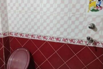 2 BHK semi furnished house for rent with 3 bathrooms, wardrobes, car parking and modern kitchen in prime residential locality