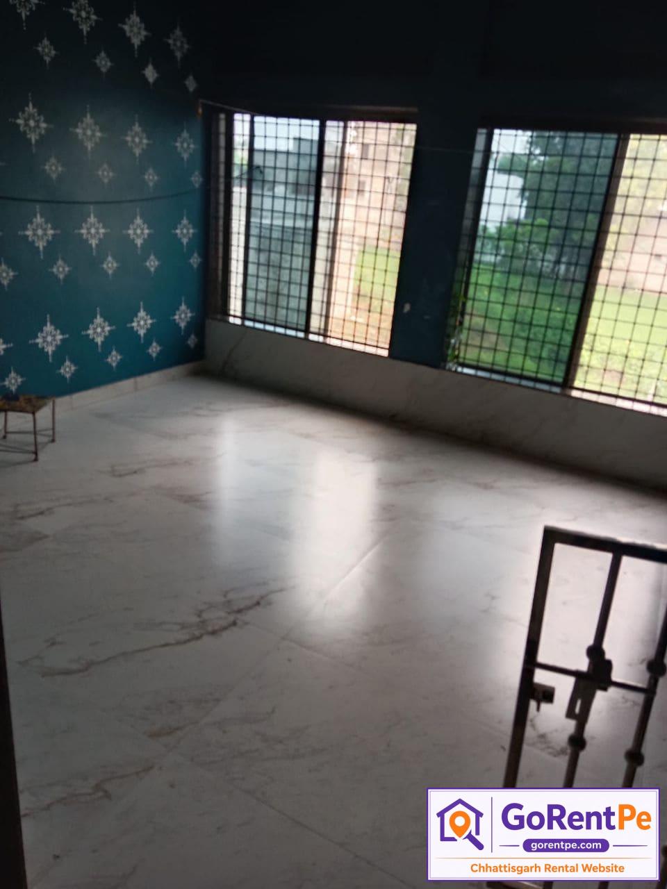 3BHK house for rent in Abhishek Vihar Bilaspur near Maharshi School, 1st floor family home available at ₹10,000 per month