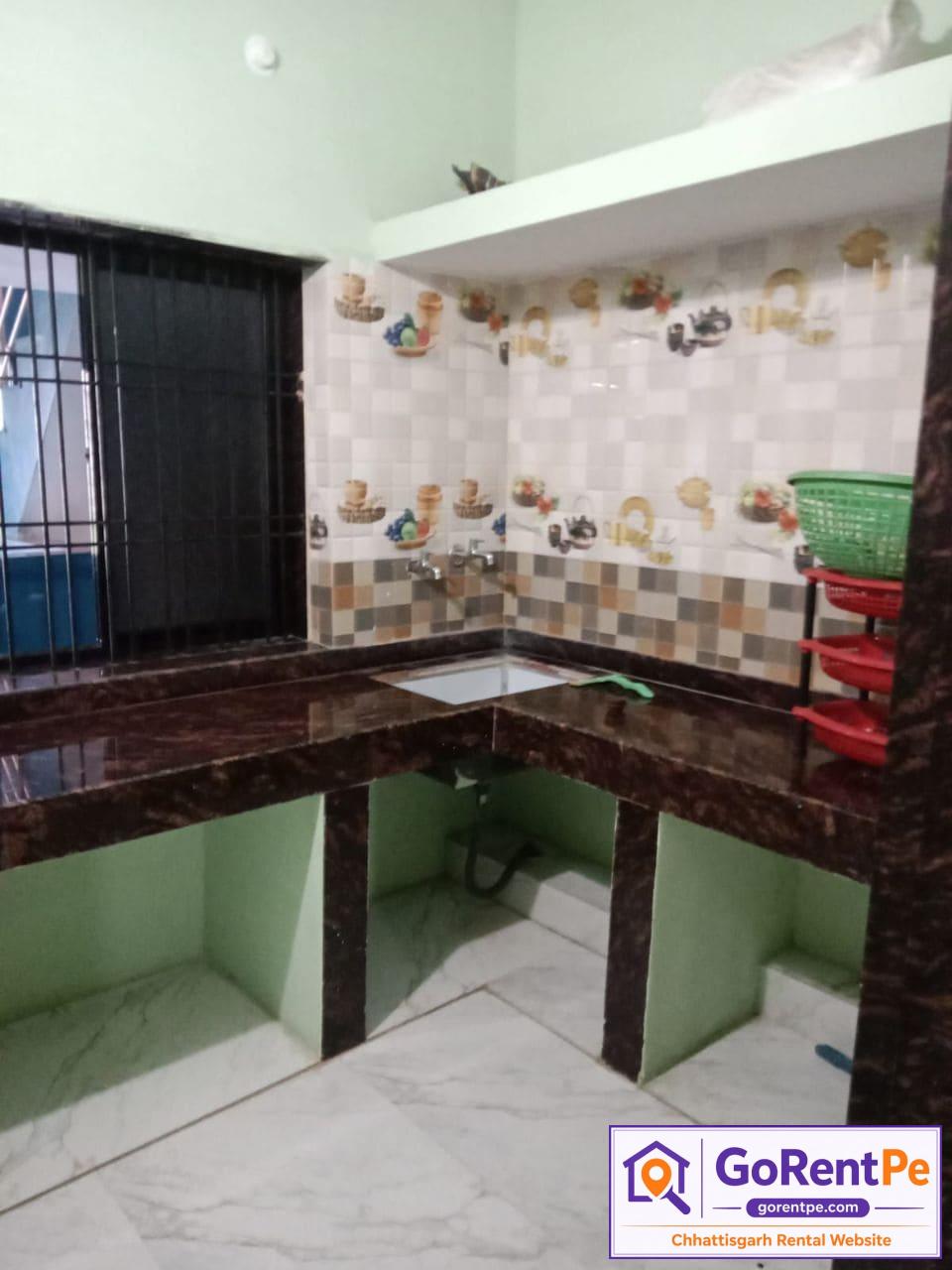 3BHK house for rent in Abhishek Vihar Bilaspur near Maharshi School, 1st floor family home available at ₹10,000 per month