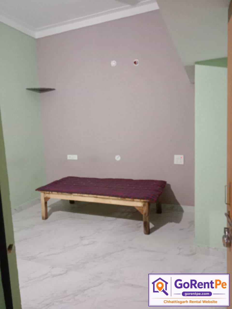 3BHK house for rent in Abhishek Vihar Bilaspur near Maharshi School, 1st floor family home available at ₹10,000 per month