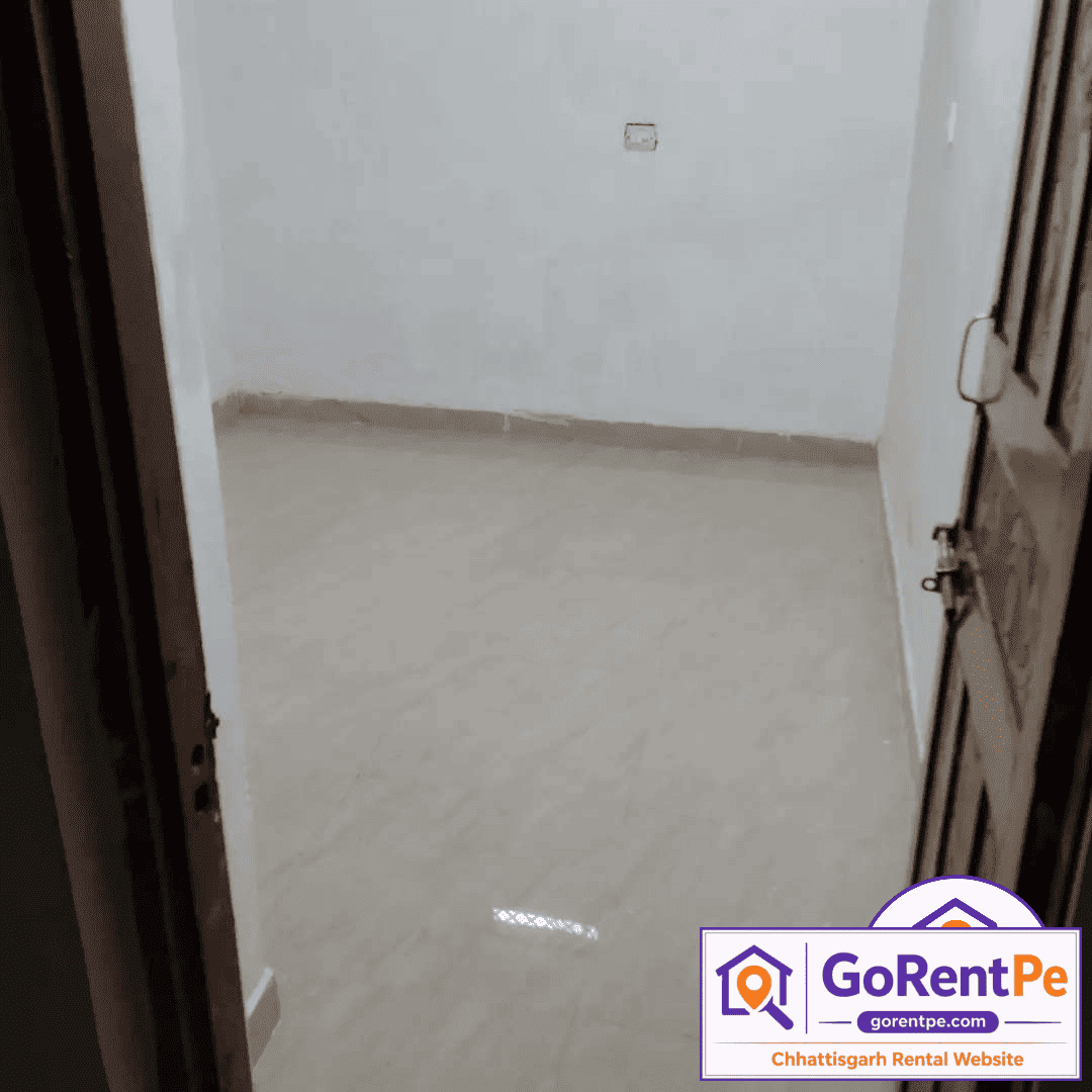 rooms for rent in Telipara Bilaspur for students near Hanuman Mandir Darbar Lodge single and double room with kitchen and bathroom