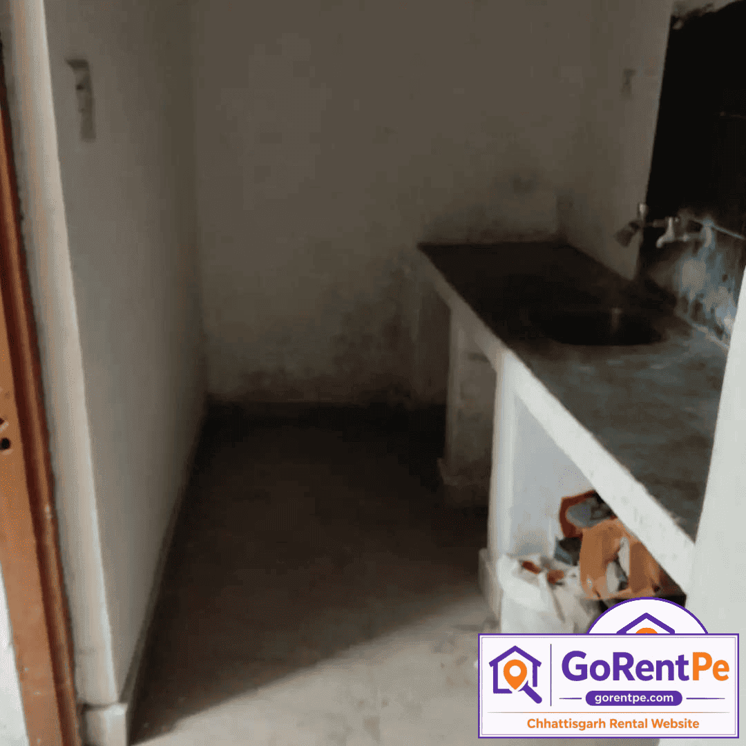 rooms for rent in Telipara Bilaspur for students near Hanuman Mandir Darbar Lodge single and double room with kitchen and bathroom