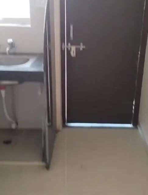 Unfurnished 2BHK builder floor near Old Bus Stand Bilaspur for bachelors