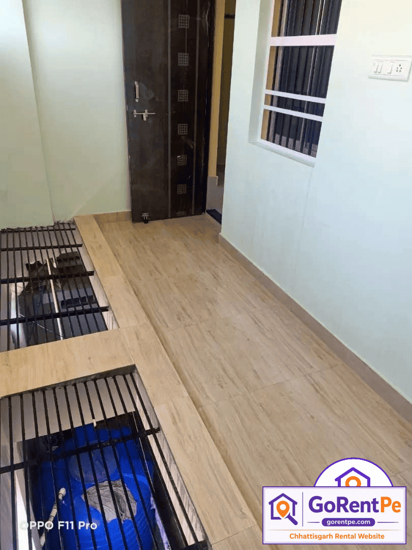 2BHK semi-furnished house for rent with 1000 sqft area, 2 bathrooms, parking, North-East facing, family-friendly owner listing