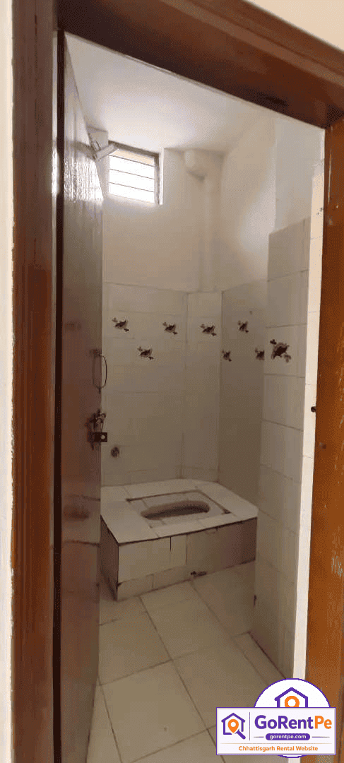 1 BHK furnished independent house for rent with 500 sqft area, fully furnished builder floor with 1 bathroom suitable for bachelors