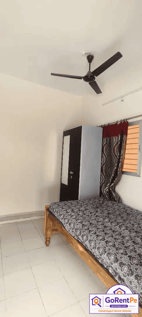 1 BHK furnished independent house for rent with 500 sqft area, fully furnished builder floor with 1 bathroom suitable for bachelors