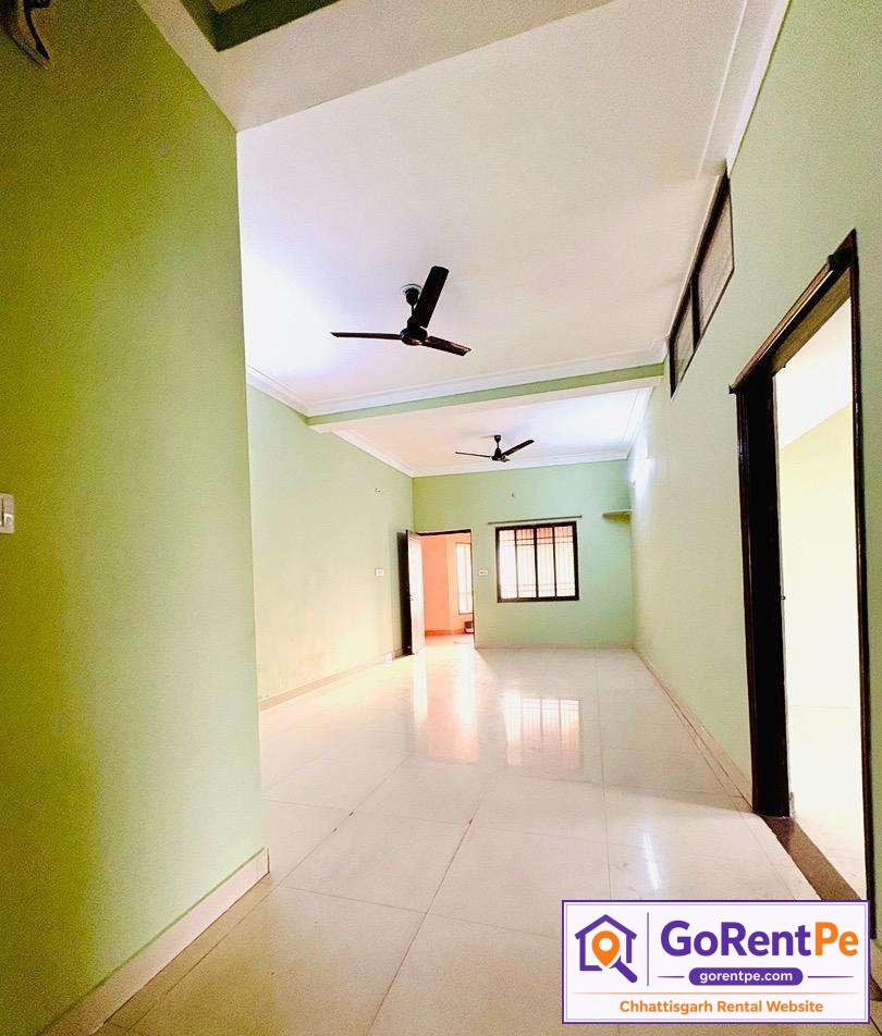 2 BHK family apartment for rent in Avanti Vihar Raipur with garden view balcony, spacious hall, 2 bedrooms, kitchen, safe and secure locality