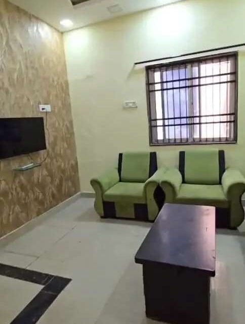 1 BHK furnished flat for rent near MMI Hospital Pachpedi Naka Raipur with parking bachelor friendly