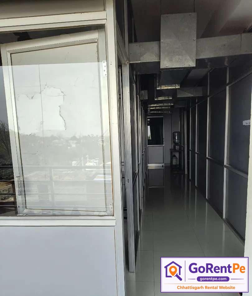 Fully furnished commercial space for rent in Vijayapuram Bilaspur with classrooms and office setup 1644 sq ft