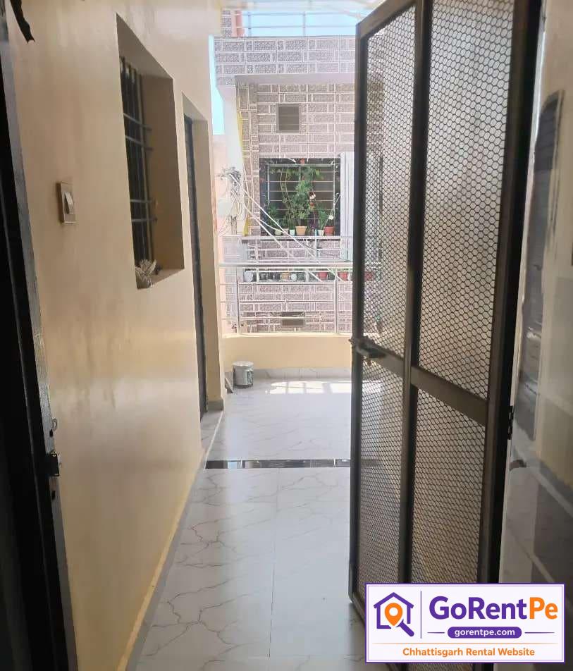 2 BHK unfurnished flat for rent 1000 sqft east facing with balcony CCTV parking owner listing