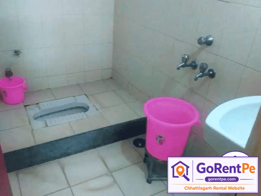 1 BHK boys room for rent in Sarkanda Bilaspur with attached bathroom near Central Library