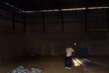 Newly constructed 3800 sq ft commercial godown for rent in Smriti Nagar Bhilai with office space, washroom, borewell water facility, parking, and large warehouse storage area for commercial use
