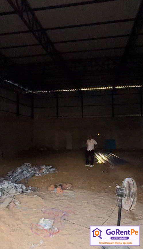 Newly constructed 3800 sq ft commercial godown for rent in Smriti Nagar Bhilai with office space, washroom, borewell water facility, parking, and large warehouse storage area for commercial use
