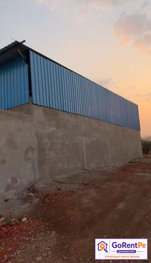 Newly constructed 3800 sq ft commercial godown for rent in Smriti Nagar Bhilai with office space, washroom, borewell water facility, parking, and large warehouse storage area for commercial use