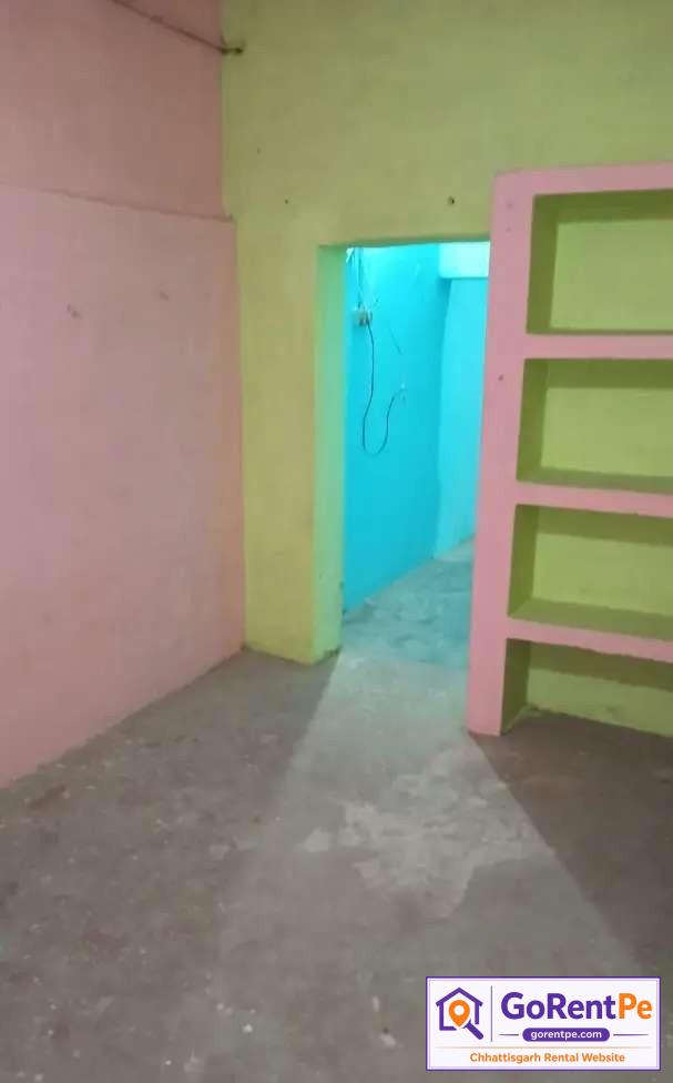 North-facing 2 BHK semi-furnished individual house for rent in Guru Nanak Nagar, Ramnagar, Bhilai opposite Shakuntala Vidyalaya with 400 sq ft area and family-friendly location.