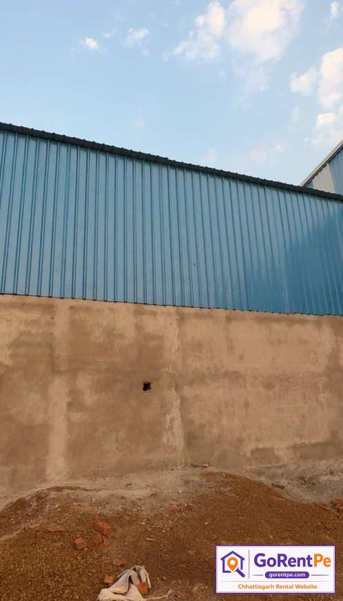 Newly constructed 3800 sq ft commercial godown for rent in Smriti Nagar Bhilai with office space, washroom, borewell water facility, parking, and large warehouse storage area for commercial use