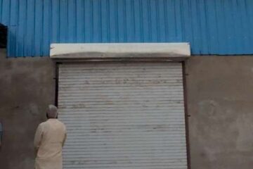 Newly constructed 3800 sq ft commercial godown for rent in Smriti Nagar Bhilai with office space, washroom, borewell water facility, parking, and large warehouse storage area for commercial use