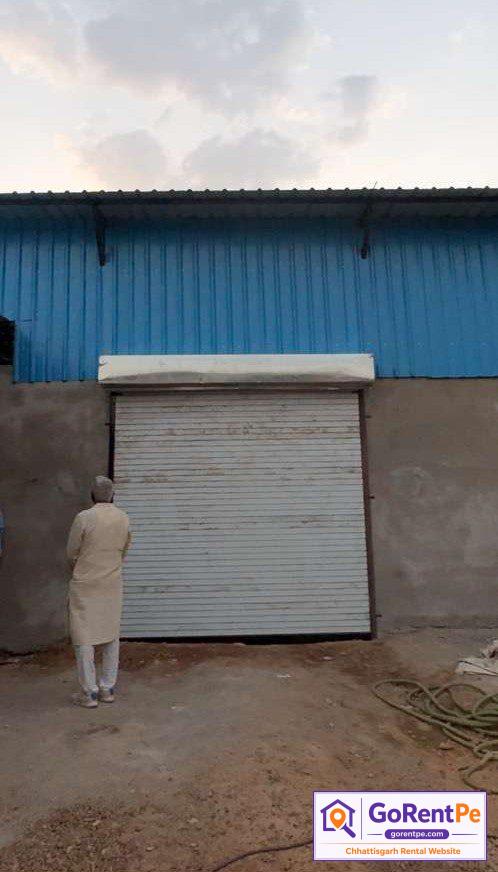 Newly constructed 3800 sq ft commercial godown for rent in Smriti Nagar Bhilai with office space, washroom, borewell water facility, parking, and large warehouse storage area for commercial use