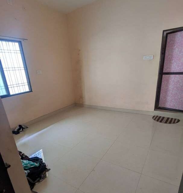 Student Room for Rent Near Sarju Bageecha Telipara Bilaspur Chhattisgarh in Apartment