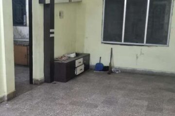 Single room for female flatmate in VIP Colony Geetanjali Nagar Bilaspur with attached balcony private bathroom shared kitchen and hall in semi-furnished 2BHK apartment