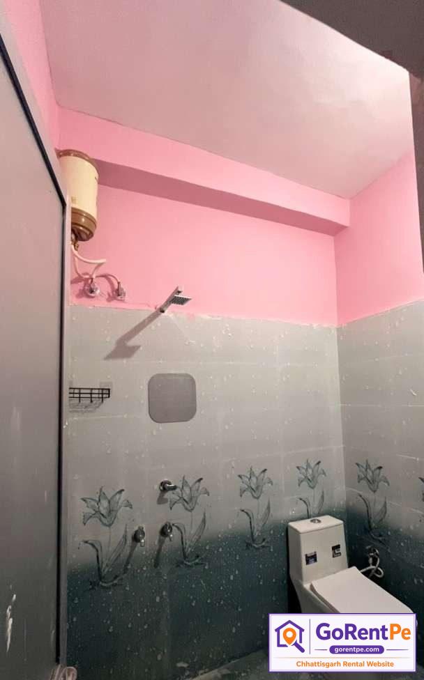 freshly built 1 bhk independent floor for rent in Torwa Bilaspur with parking 24x7 water supply separate electricity meter and immediate possession suitable for families professionals and bachelors