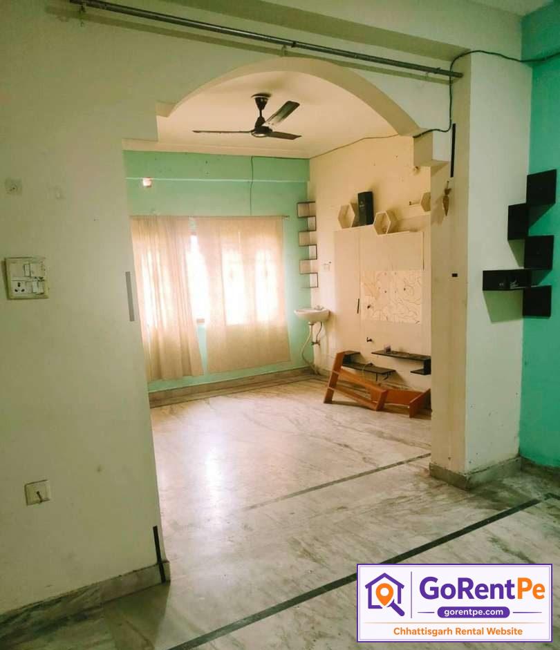 2 BHK Flat for Rent in Golden Park Society Raipur Near Ashoka Ratan with 3 Car Parking