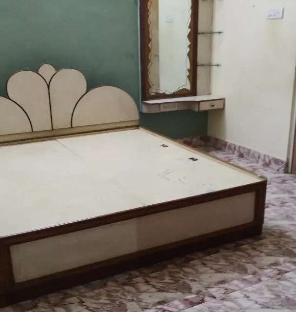 2 BHK semi furnished house for rent with 3 bathrooms, wardrobes, car parking and modern kitchen in prime residential locality