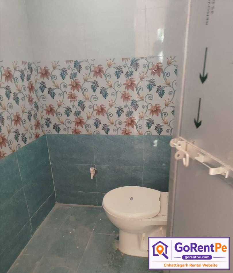 Newly constructed 3 BHK duplex house for rent in Uslapur Bilaspur with balcony porch and parking