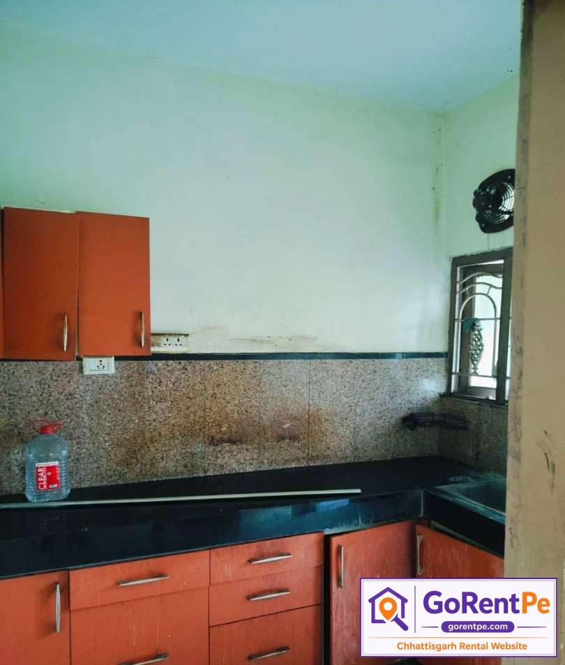 2 BHK Flat for Rent in Golden Park Society Raipur Near Ashoka Ratan with 3 Car Parking