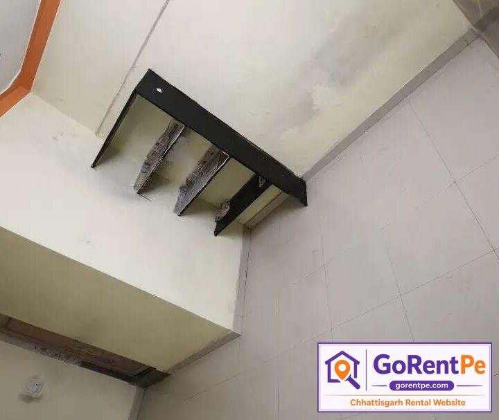 750 sq ft 2 BHK unfurnished house for rent for family and girls with west-facing 1st floor layout