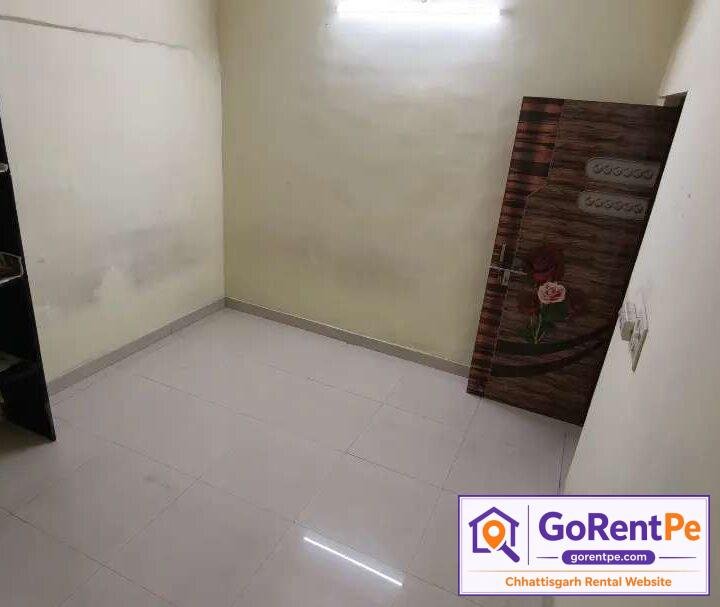 750 sq ft 2 BHK unfurnished house for rent for family and girls with west-facing 1st floor layout