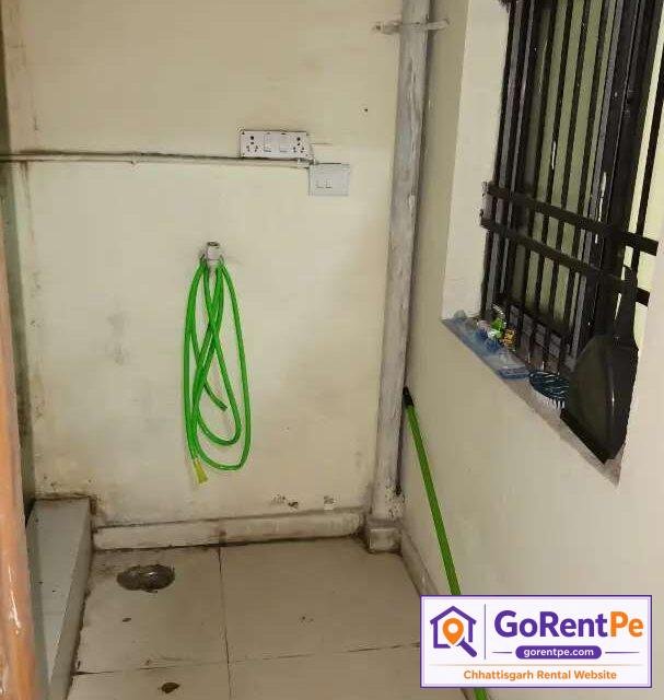 750 sq ft 2 BHK unfurnished house for rent for family and girls with west-facing 1st floor layout