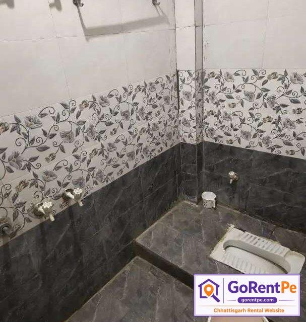 750 sq ft 2 BHK unfurnished house for rent for family and girls with west-facing 1st floor layout