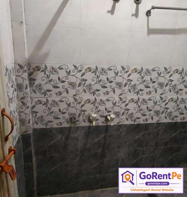 750 sq ft 2 BHK unfurnished house for rent for family and girls with west-facing 1st floor layout
